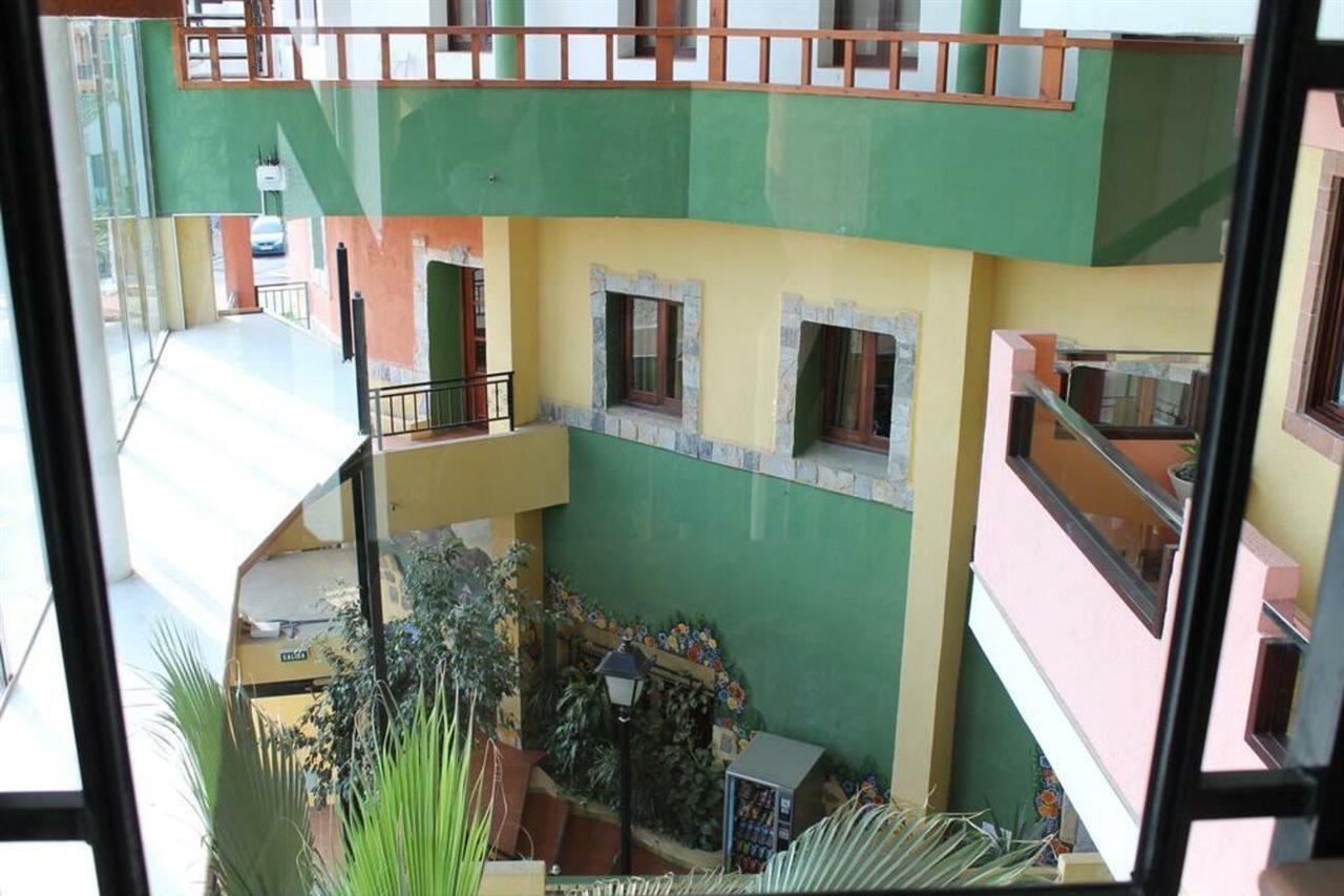 Leon Dormido Rooms & Apartments Polop Bagian luar foto