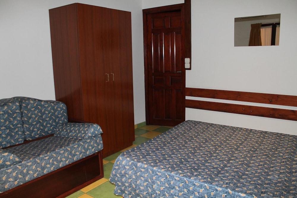 Leon Dormido Rooms & Apartments Polop Bagian luar foto