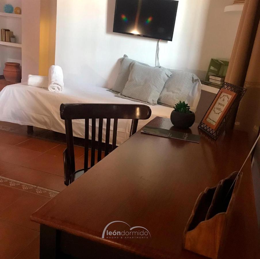 Leon Dormido Rooms & Apartments Polop Bagian luar foto