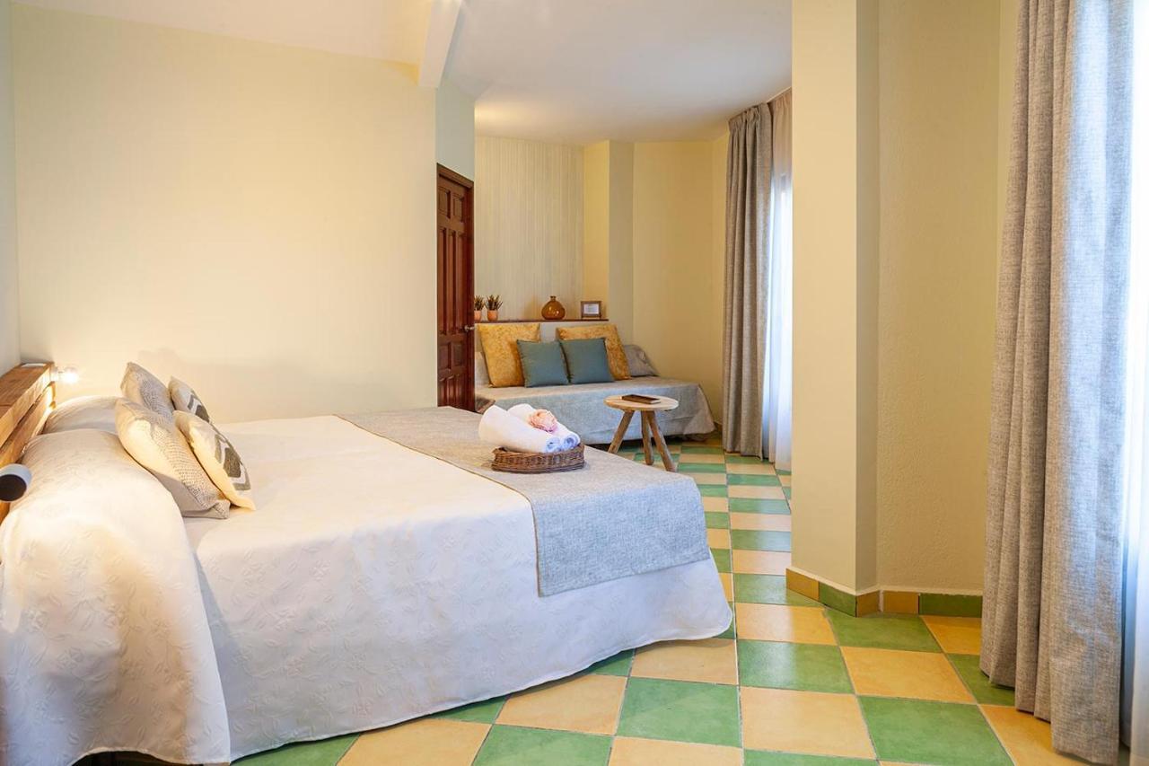 Leon Dormido Rooms & Apartments Polop Bagian luar foto