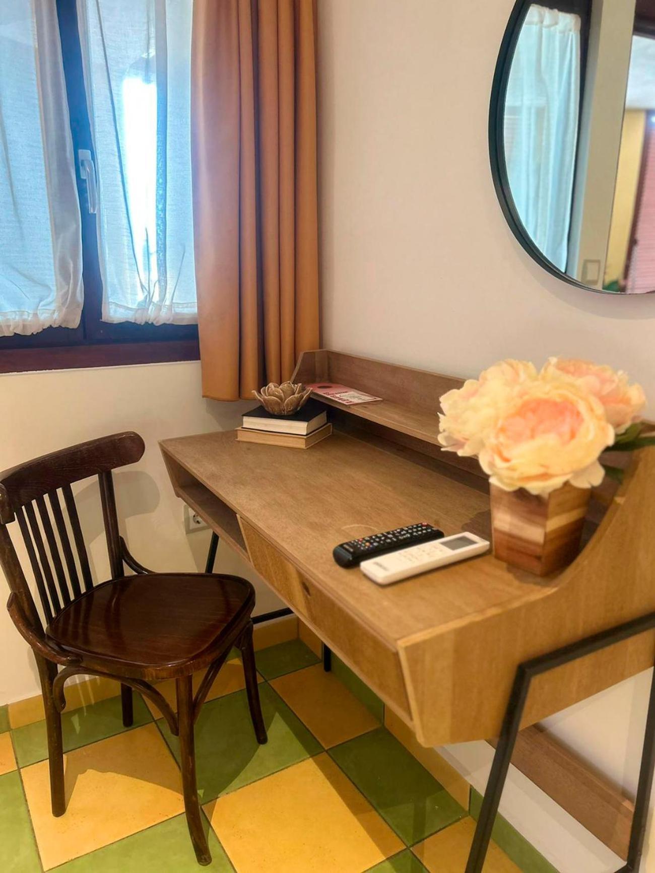 Leon Dormido Rooms & Apartments Polop Bagian luar foto